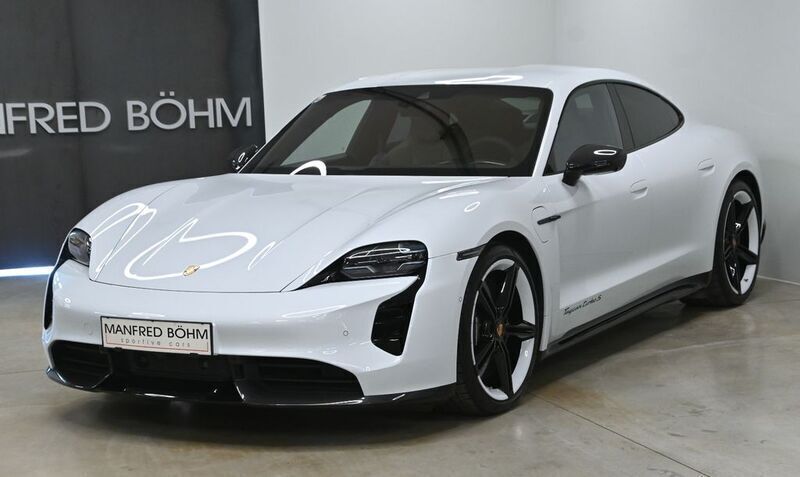 Weiß Gebraucht 2020 Porsche Taycan Turbo S Sport Limousine | 86.970 € (Guter Preis) - Bild 1/4