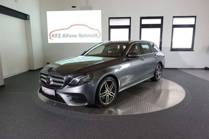 Selinitgraumetallic Gebraucht 2019 Mercedes E200 AMG Kombi | 24.400 € (Guter Preis) - Bild 1/4