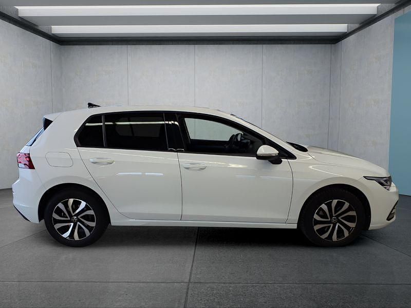 Gebraucht VW Golf VIII 150 PS (110 kW) 2022 Weiß Kleinwagen