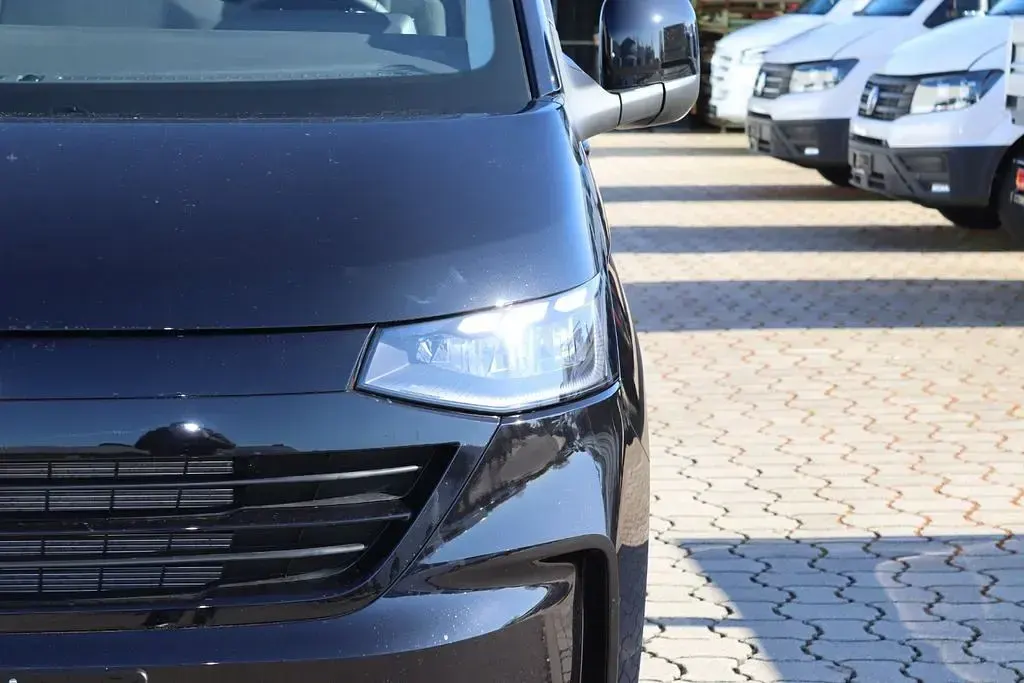 Nowe VW Transporter 150 KM (110 kW) 2026 Czarny Van