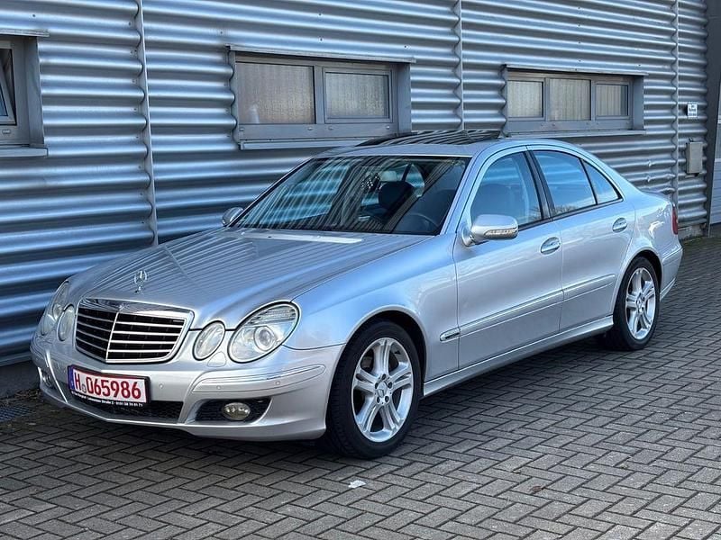 Gebraucht Mercedes E280 Avantgarde 190 PS (139 kW) 2007 Silber Limousine