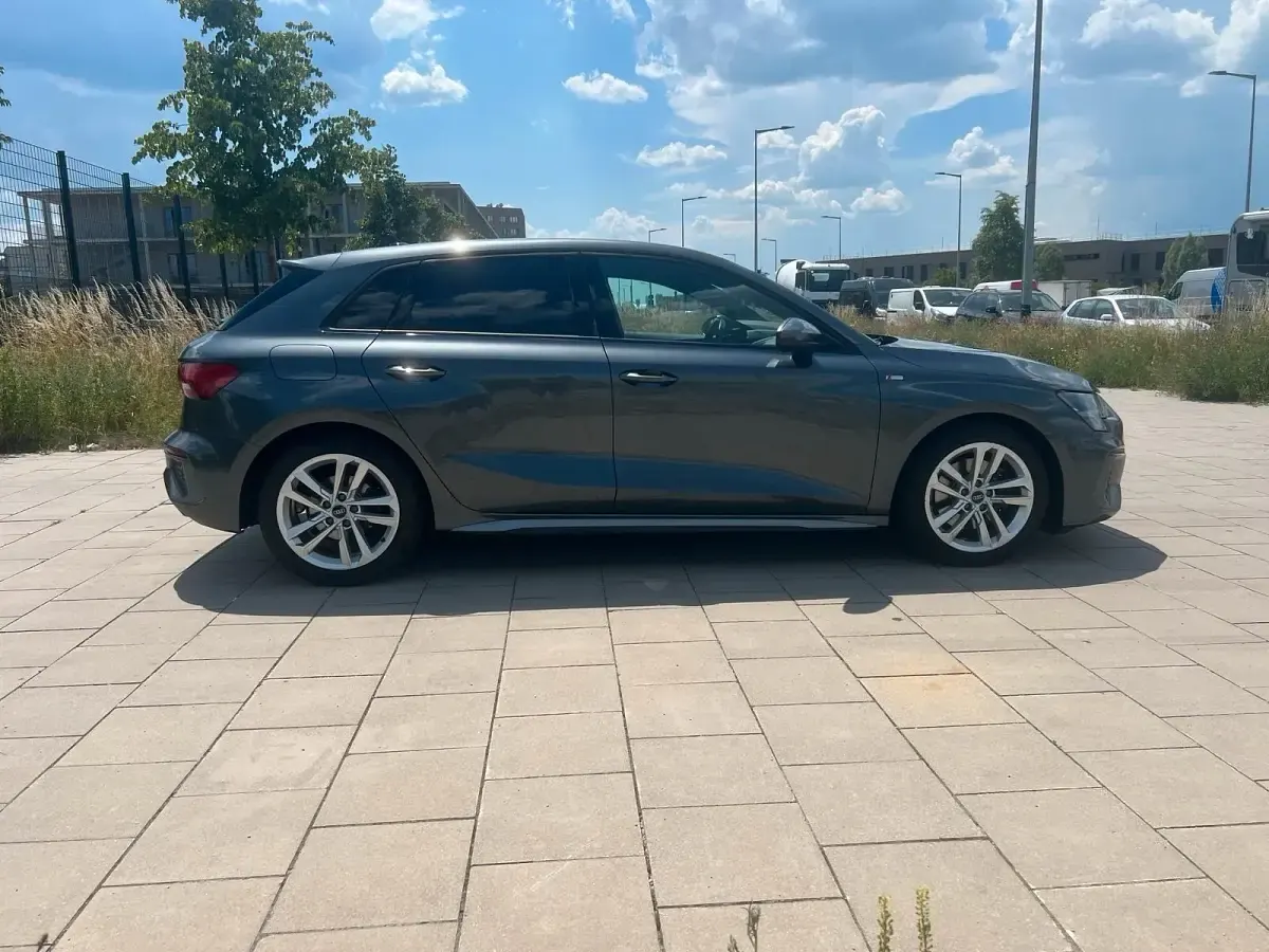 Gebraucht Audi A3 S-Line 150 PS (110 kW) 2020 Grau Limousine