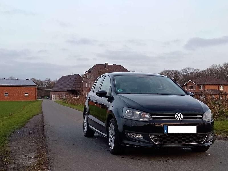 Gebraucht 2013 VW Polo Life Limousine | 4.799 € (Superpreis) - Bild 1/4