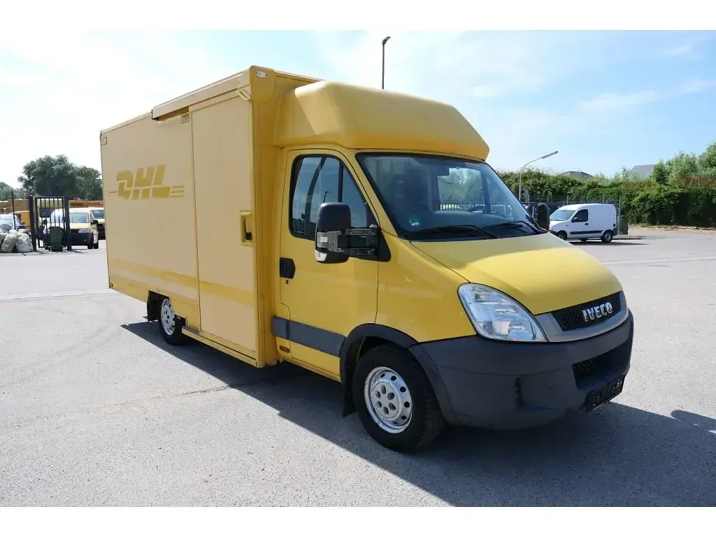 Gebraucht Iveco Daily 106 PS (77 kW) 2011 Gelb Van