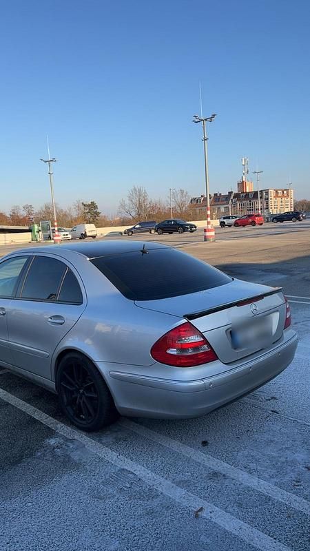 Gebraucht Mercedes E350 727 PS (534 kW) 2005 Silber Limousine