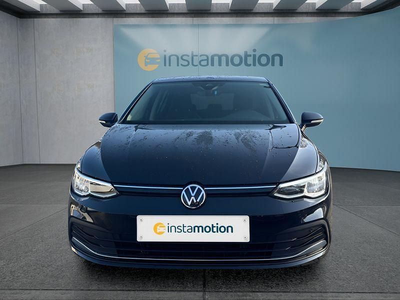 Gebraucht VW Golf VIII 150 PS (110 kW) 2022 Schwarz Kleinwagen