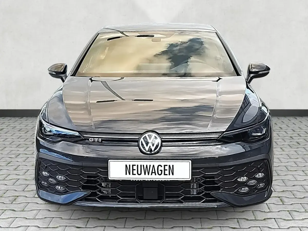 Neu VW Golf VIII GTI 265 PS (194 kW) 2026 Uranograu Limousine