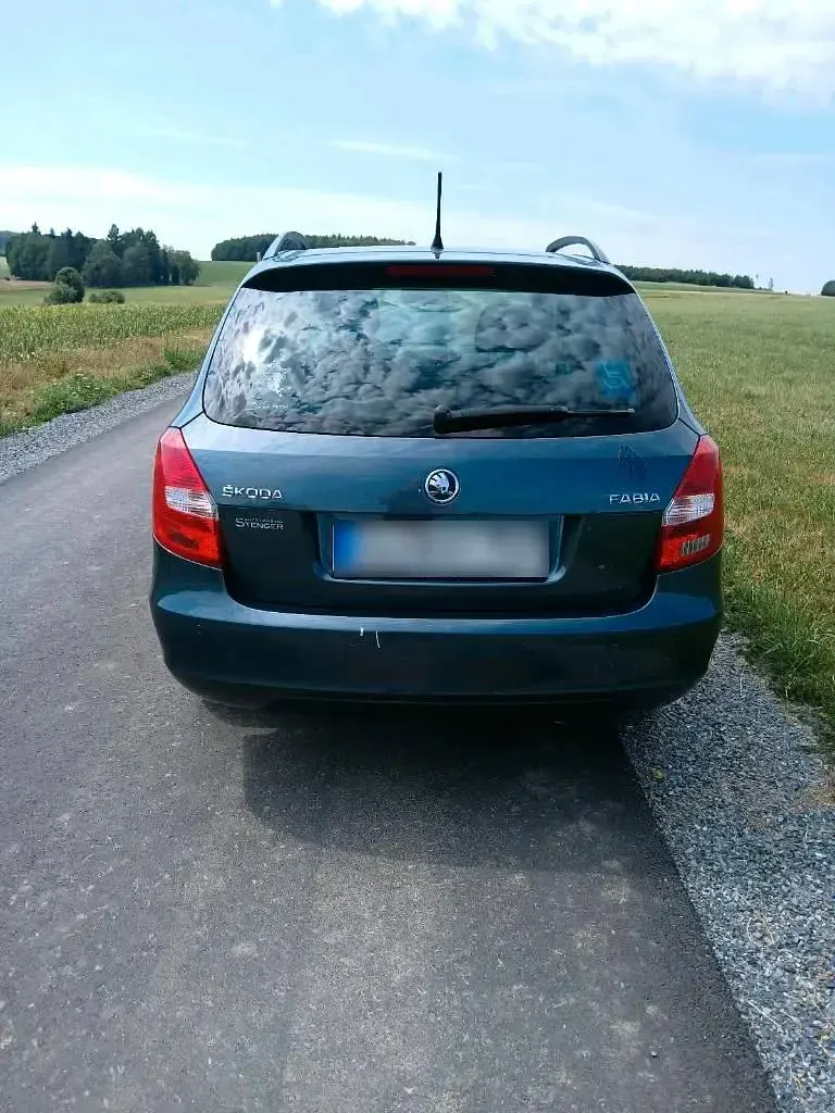 Gebraucht Skoda Fabia 105 PS (77 kW) 2014 Grau Kombi