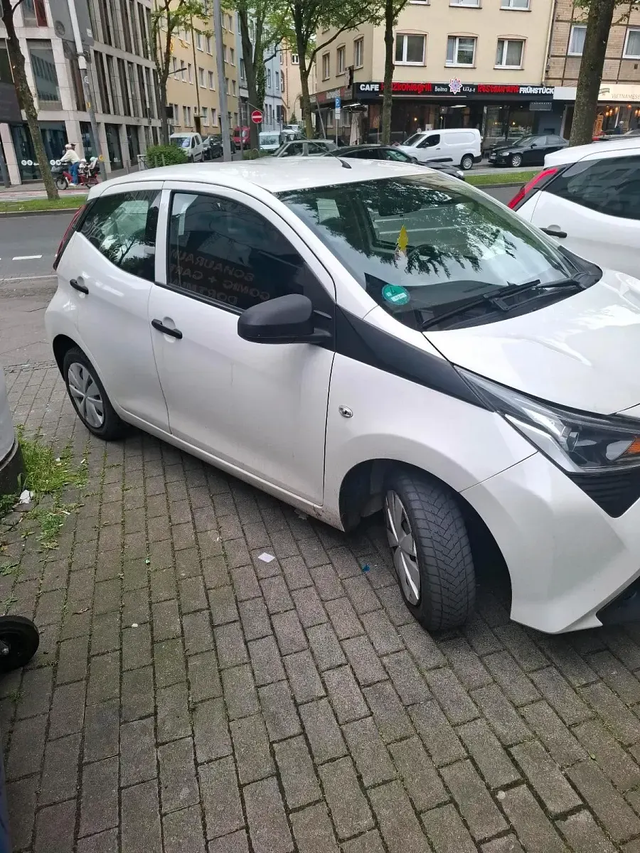 Gebraucht Toyota Aygo 72 PS (52 kW) 2020 Weiß Kleinwagen