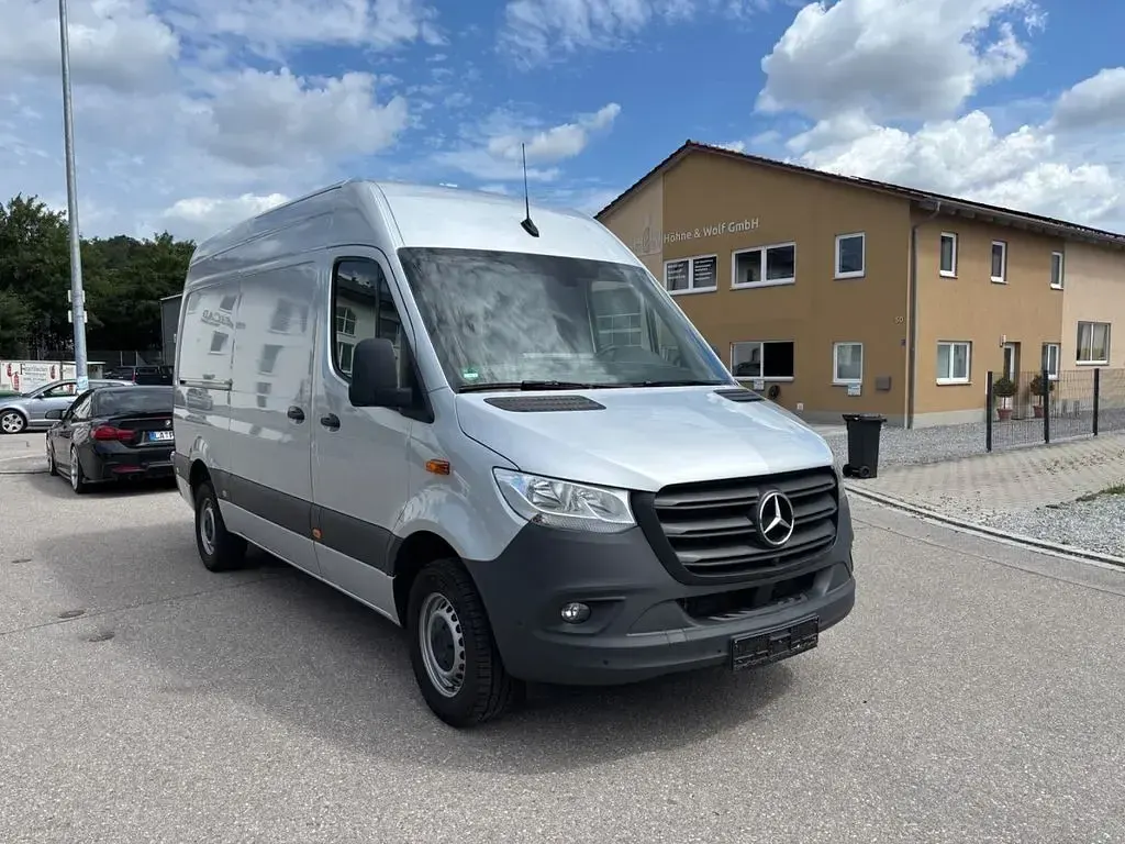 Gebraucht Mercedes Sprinter 170 PS (125 kW) 2022 Silber Van