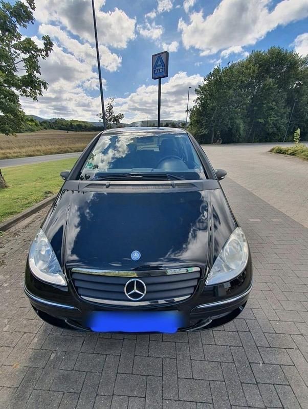 Schwarz Gebraucht 2005 Mercedes A170 Limousine | 4.000 € (Fairer Preis) - Bild 1/4