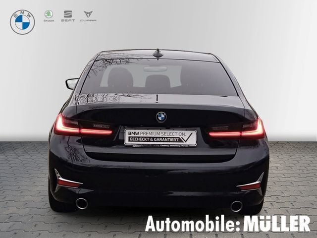 Gebraucht BMW 320 Luxury Line 184 PS (135 kW) 2021 Black sapphire metallic Limousine