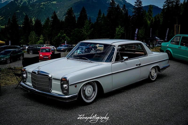 Weiß Gebraucht 2025 Mercedes 250 Coupé | 11.900 € - Bild 1/4