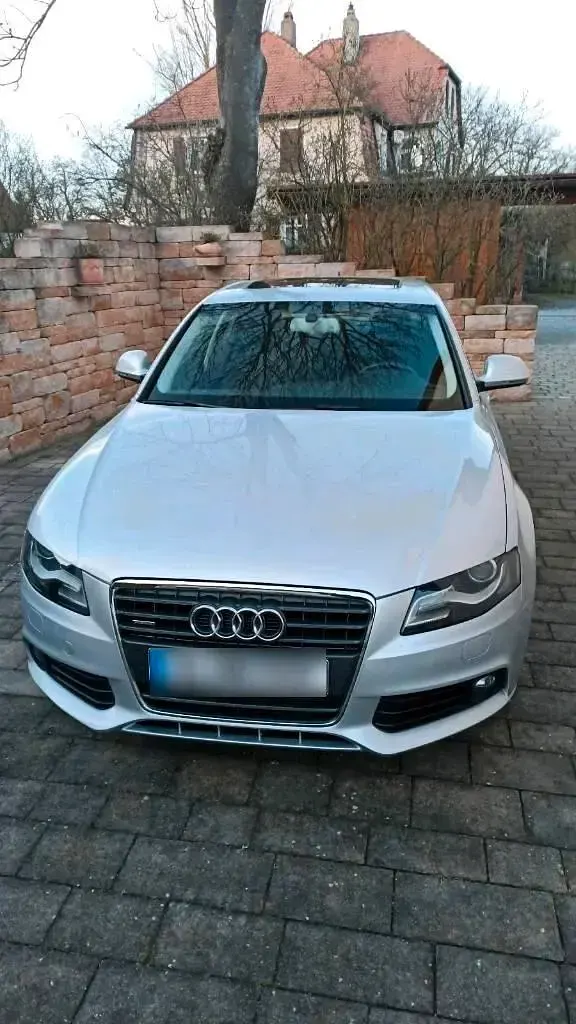 Używany Audi A4 143 KM (105 kW) 2008 Szary Sedan/Limuzyna