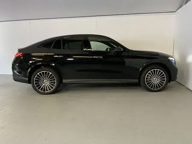 Gebraucht Mercedes GLC300e 333 PS (244 kW) 2024 SUV