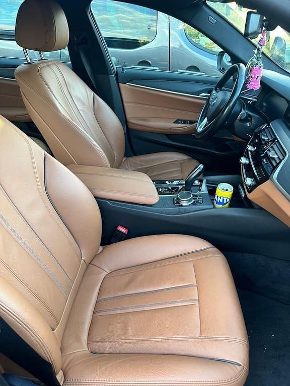 Gebraucht BMW 545e 394 PS (289 kW) 2021 Schwarz Limousine