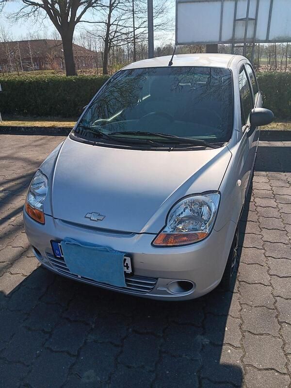 Silber Gebraucht 2009 Chevrolet Matiz Kleinwagen | 1.599 € (Fairer Preis) - Bild 1/4