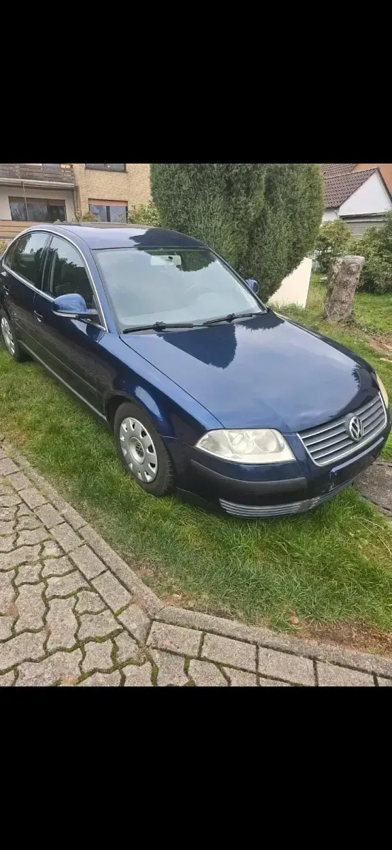 Gebraucht VW Passat 131 PS (96 kW) 2004 Blau Limousine