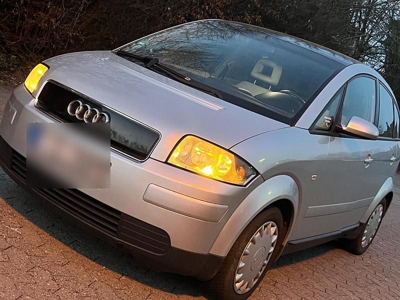 Usata Audi A2 75 CV (55 kW) 2001 Argento Utilitaria