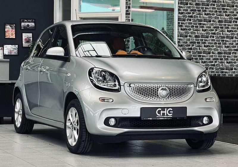 Silber Gebraucht 2014 Smart ForFour Kombi | 7.990 € (Teuer) - Bild 1/4