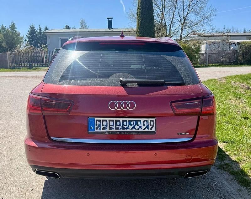Gebraucht Audi A6 Ambiente 218 PS (160 kW) 2015 Rot Kombi