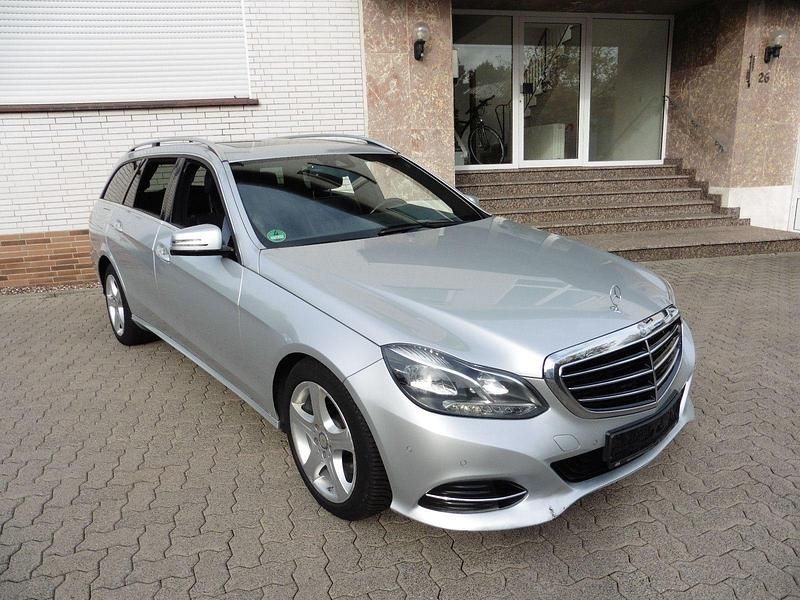 Gebraucht Mercedes E350 252 PS (185 kW) 2013 Silber Kombi