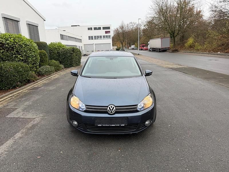 Grau Gebraucht 2010 VW Golf VI Kleinwagen | 3.450 € (Guter Preis) - Bild 1/4