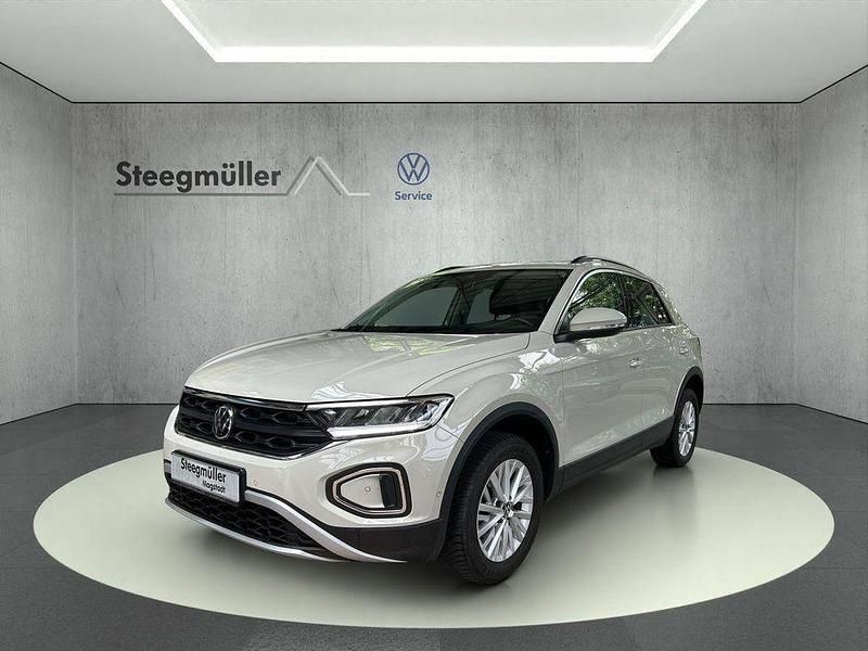 Grau Gebraucht 2024 VW T-Roc Life SUV | 24.555 € (Superpreis) - Bild 1/4