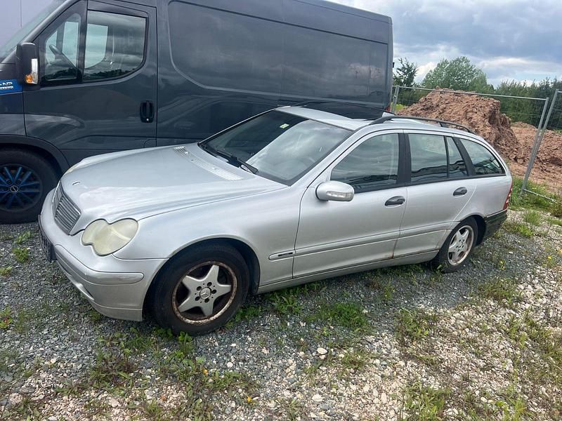 Silber Gebraucht 2002 Mercedes C180 Classic Kombi | 699 € (Superpreis) - Bild 1/4
