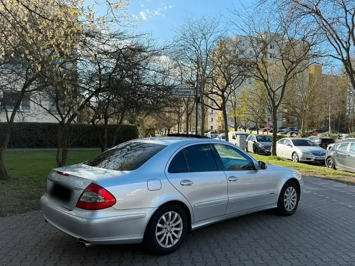Gebraucht Mercedes 280 Elegance 190 PS (139 kW) 2008 Silber Limousine