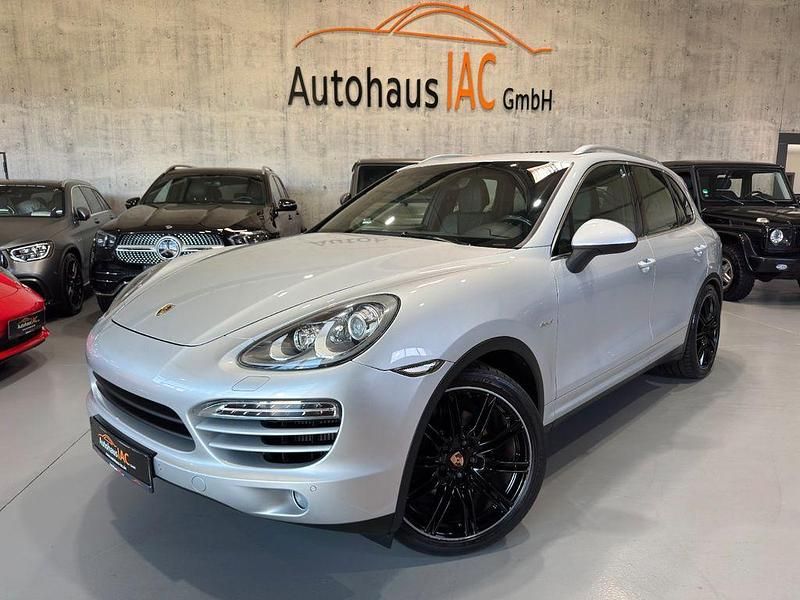 Klassiksilber Gebraucht 2013 Porsche Cayenne SUV | 29.800 € (Etwas zu teuer) - Bild 1/4