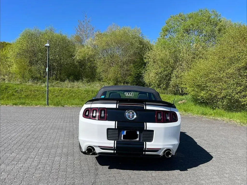 Occasion Ford Mustang 305 ch (224 kW) 2013 Blanc Cabriolet