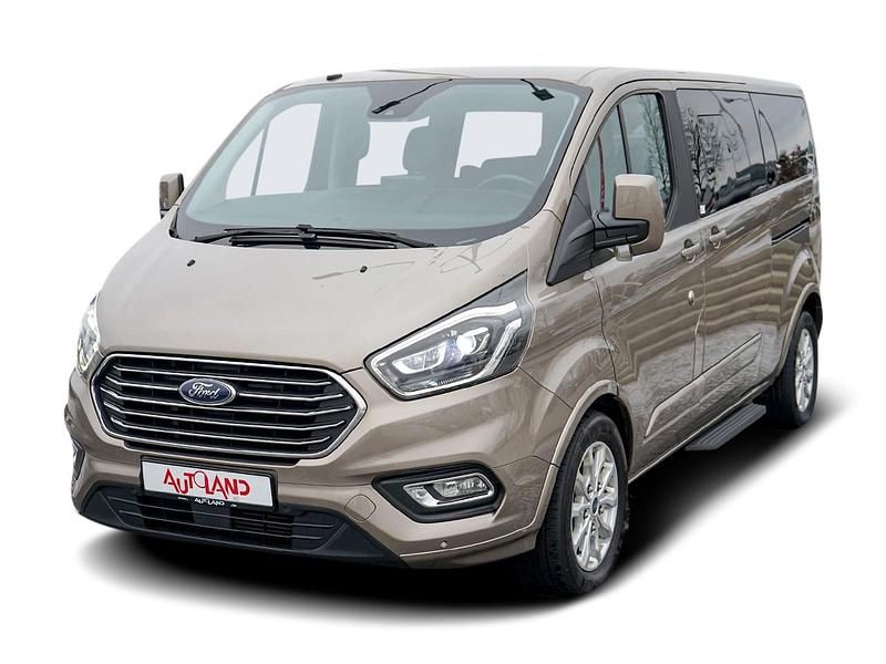 Grau Gebraucht 2019 Ford Tourneo Custom Titanium Van | 37.950 € - Bild 1/4