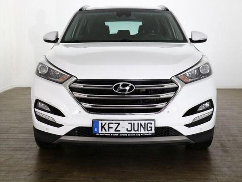 Gebraucht Hyundai Tucson Style 185 PS (136 kW) 2016 Weiß SUV
