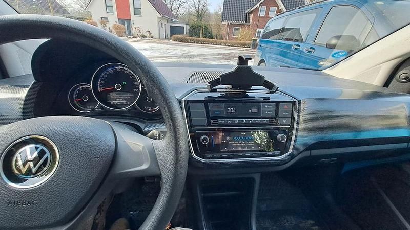Gebraucht VW e-up! 61 kW (83 PS) 2020 Blau Kleinwagen