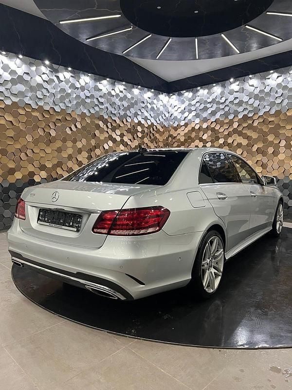 Gebraucht Mercedes E400 AMG 333 PS (244 kW) 2014 Silber Limousine