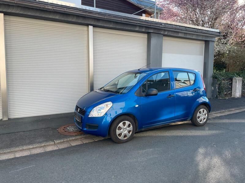 Blau Gebraucht 2010 Suzuki Splash Kleinwagen | 1.900 € (Superpreis) - Bild 1/4