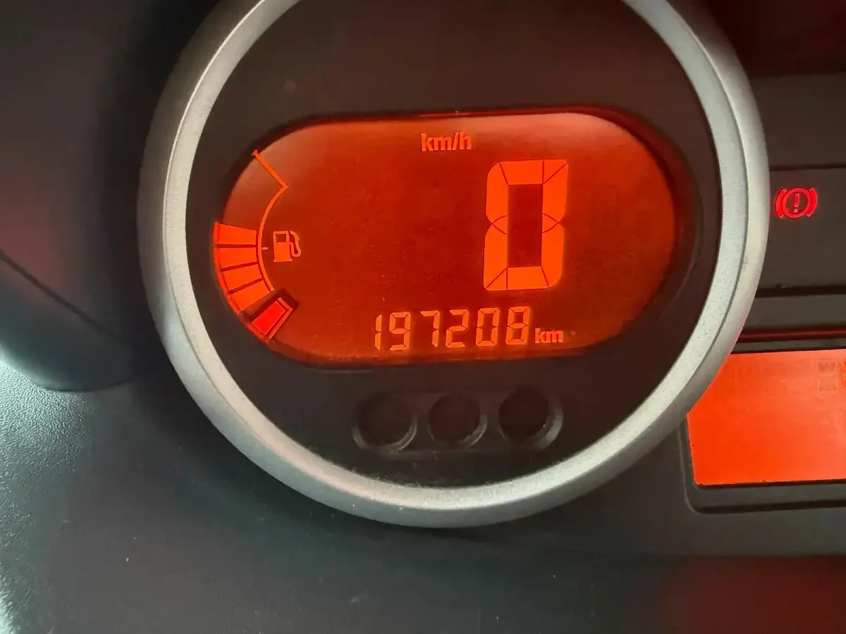 Gebraucht Renault Twingo 76 PS (55 kW) 2008 Schwarz Kleinwagen