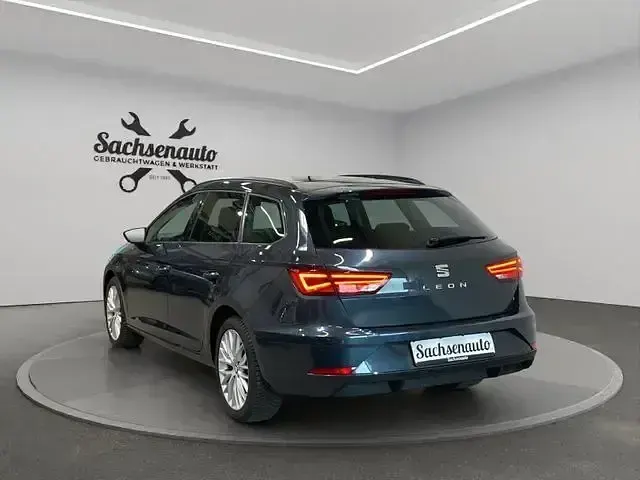 Second-hand Seat Leon Style 131 CP (96 kW) 2019 Gri Break