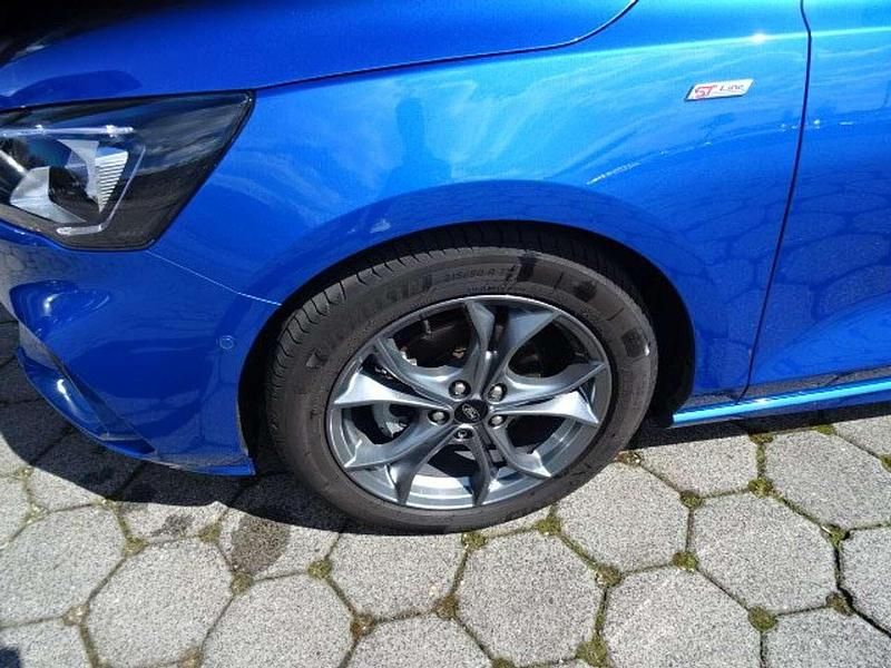 Gebraucht Ford Focus ST-Line 182 PS (133 kW) 2020 Dynamicblau metallic Kleinwagen