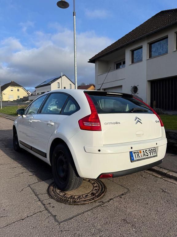 Gebraucht Citroën C4 109 PS (80 kW) 2010 Weiß Limousine