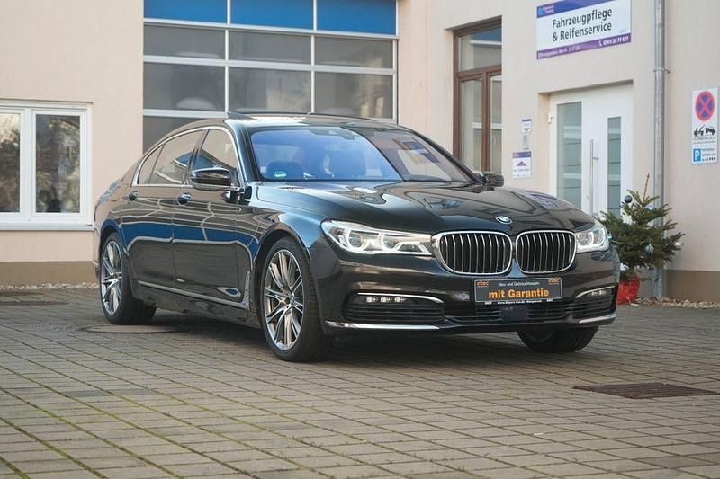 Gebraucht BMW 750L 449 PS (330 kW) 2017 Schwarz Limousine