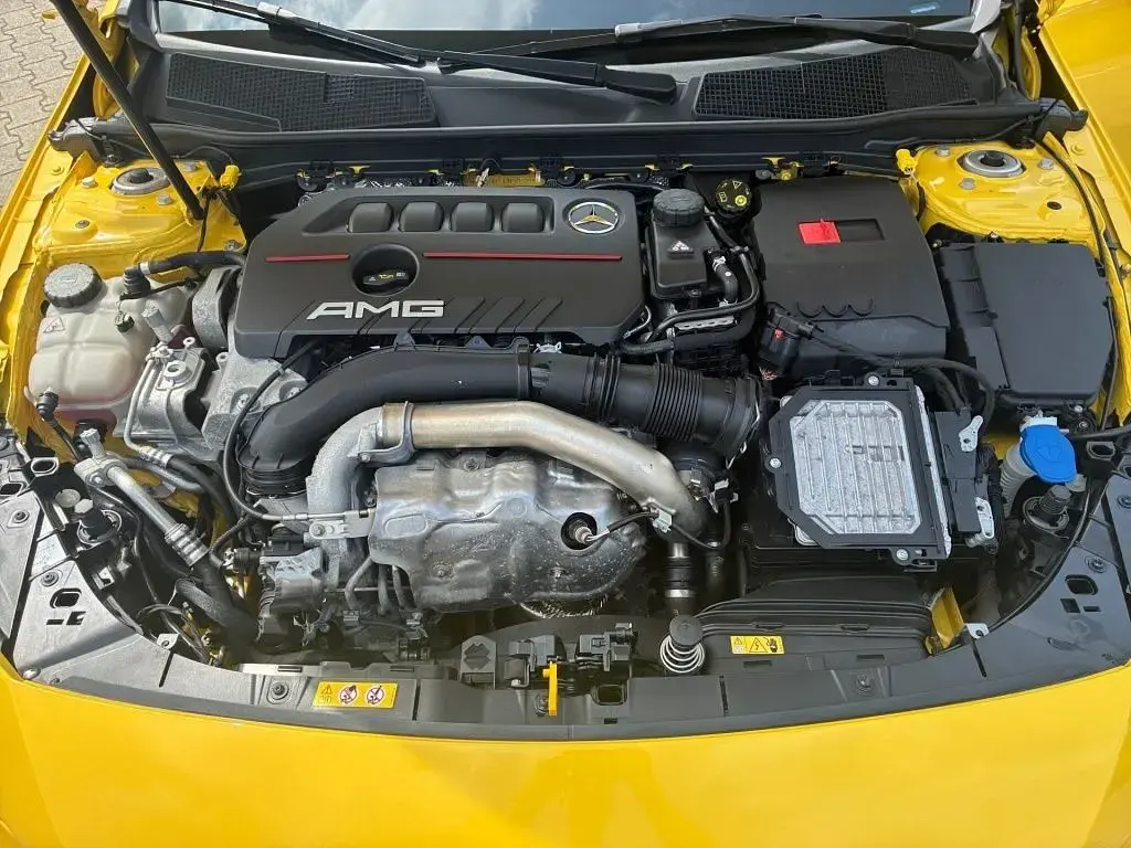 Gebraucht Mercedes A35 AMG AMG 306 PS (225 kW) 2023 Gelb Limousine