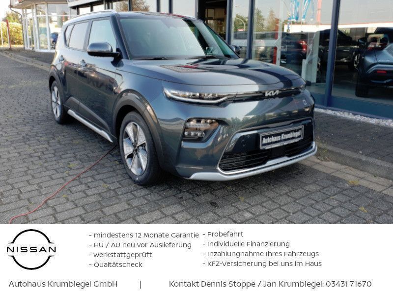 Grau Gebraucht 2024 Kia Soul EV Inspiration SUV | 29.990 € (Guter Preis) - Bild 1/4