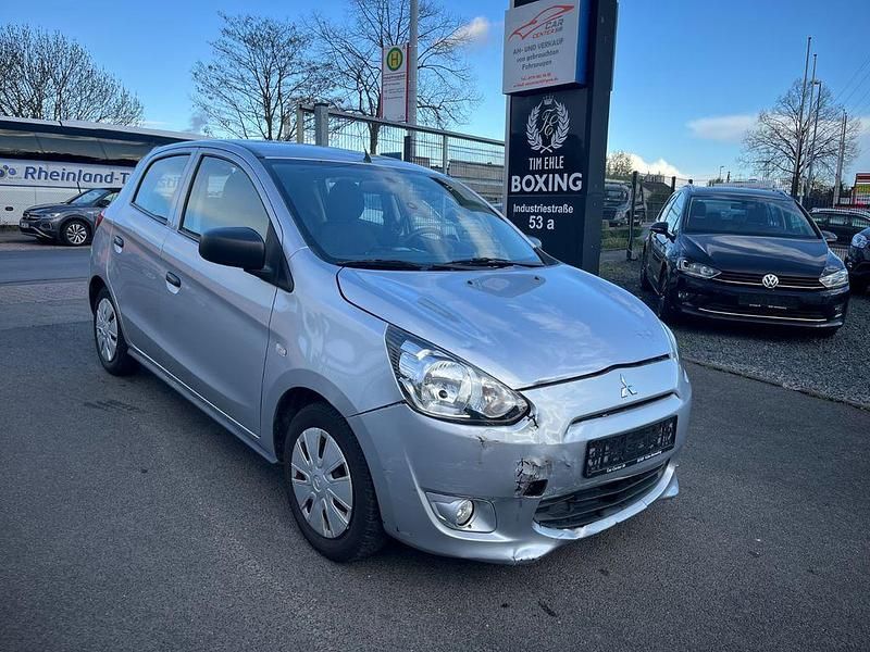 Gebraucht Mitsubishi Space Star 71 PS (52 kW) 2014 Silber Van / Kleinbus