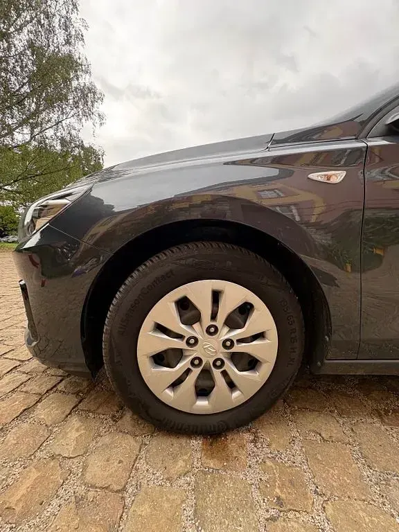 Gebraucht Hyundai i30 Pure 116 PS (85 kW) 2021 Grau Kombi