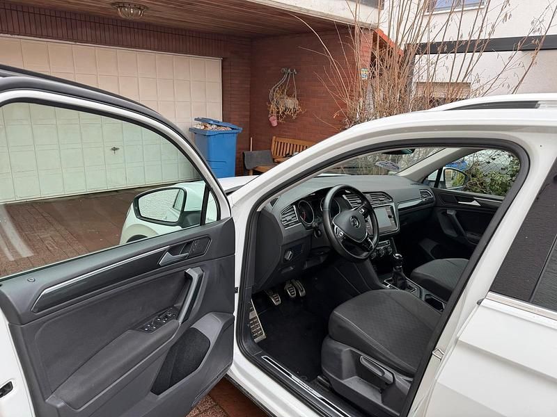 Gebraucht VW Tiguan 150 PS (110 kW) 2020 Weiß SUV