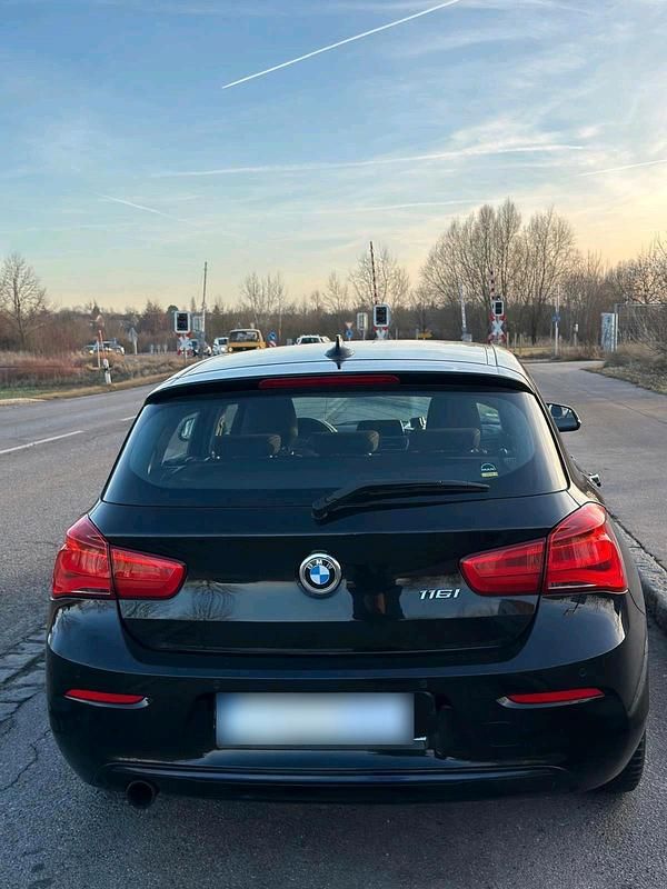 Gebraucht BMW 116 109 PS (80 kW) 2016 Schwarz Kleinwagen