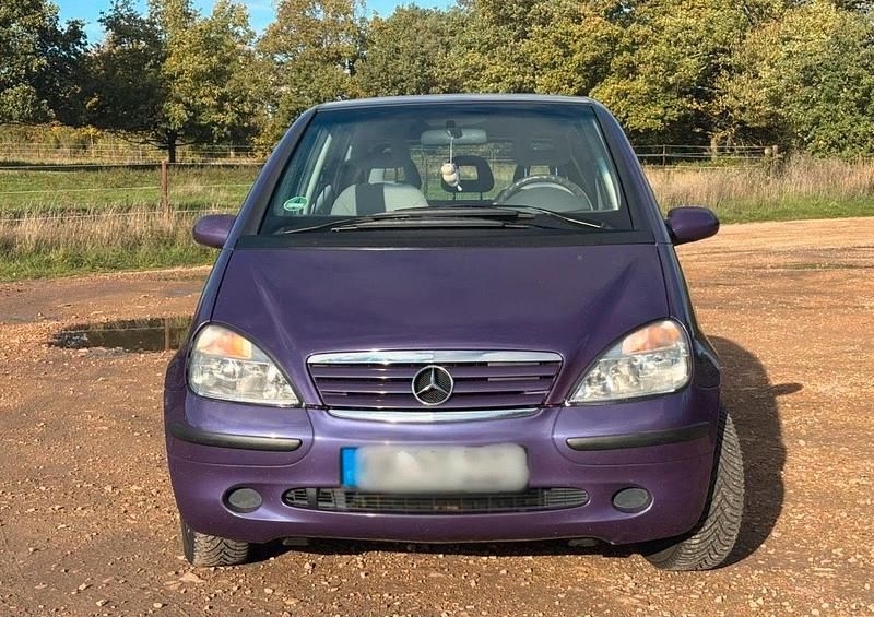 Violet Gebraucht 2000 Mercedes A140 Elegance Kleinwagen | 750 € - Bild 1/4