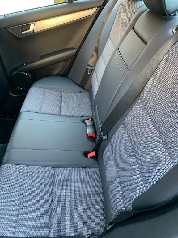 Gebraucht Mercedes C180 Edition 156 PS (114 kW) 2013 Schwarz Limousine